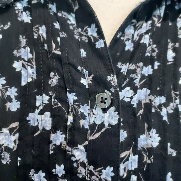 Lucky Brand Black w/Baby Blue Floral Print Button Down Size M - Picture 6 of 13